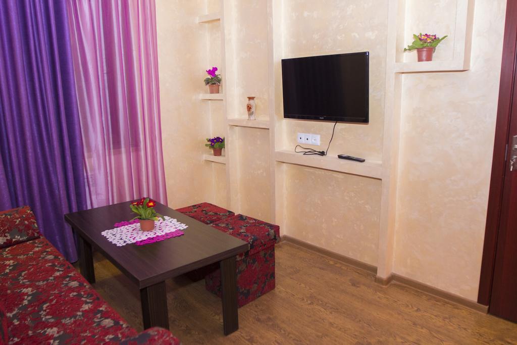 Planet Hotel Yerevan Room photo